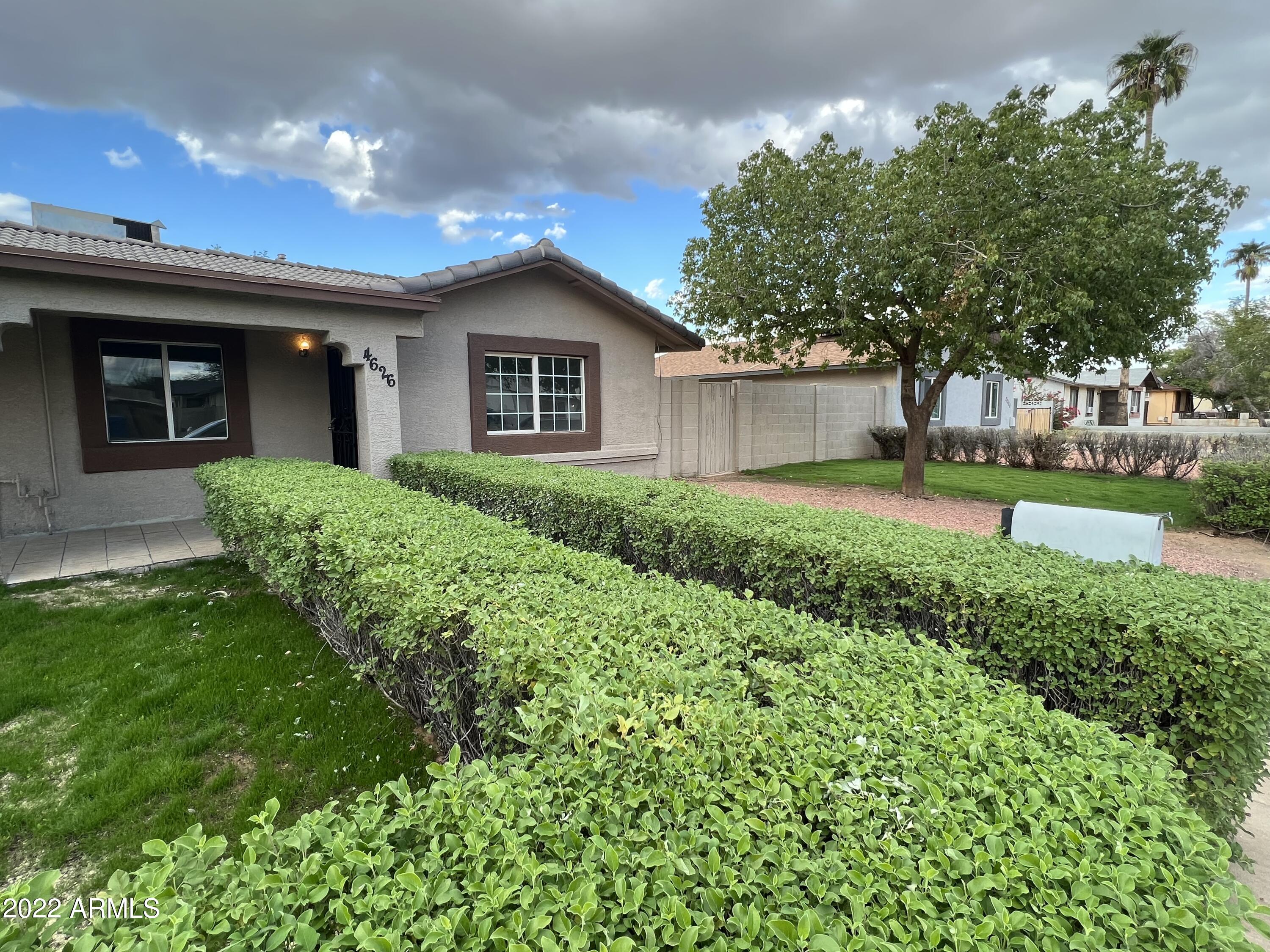 4626 East Pecan Road Phoenix, AZ 85040 - Photo 2 of 38 F599C5B7-C3E7-4136-8CC7-DB0F7149D366