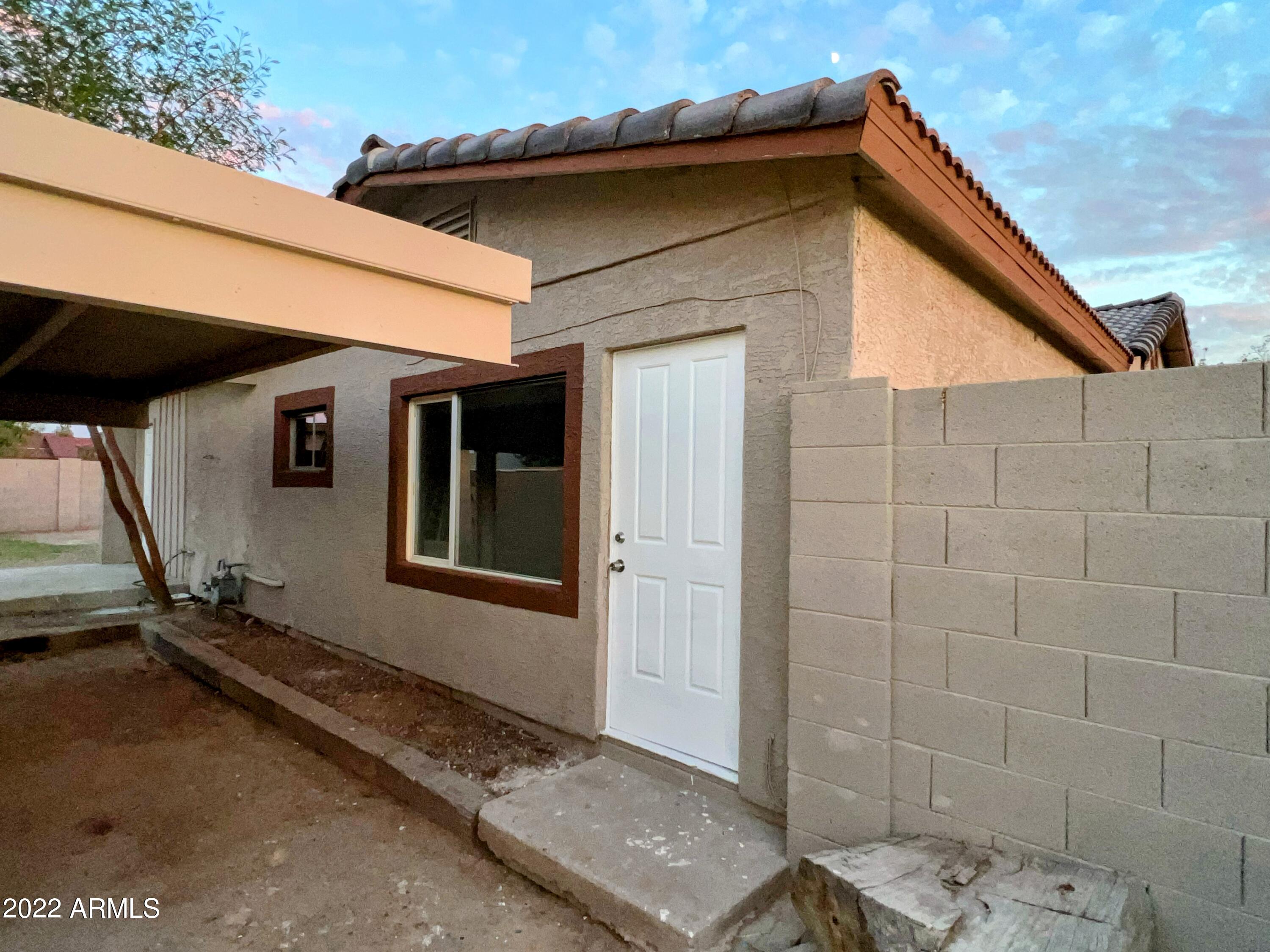 4626 East Pecan Road Phoenix, AZ 85040 - Photo 21 of 38 591ECF7F-27FC-4808-B66F-D52B5443D0C9