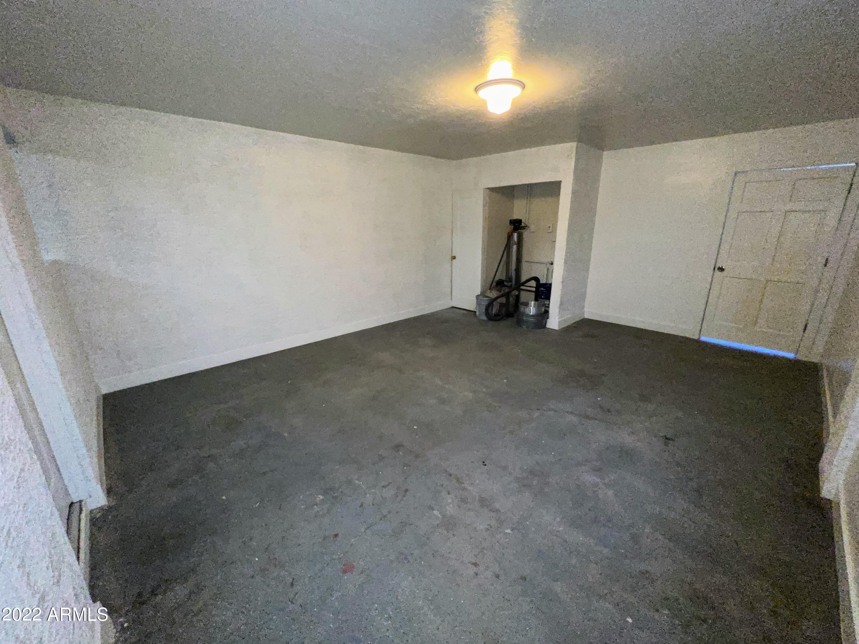 4626 East Pecan Road Phoenix, AZ 85040 - Photo 29 of 38 IMG_5694