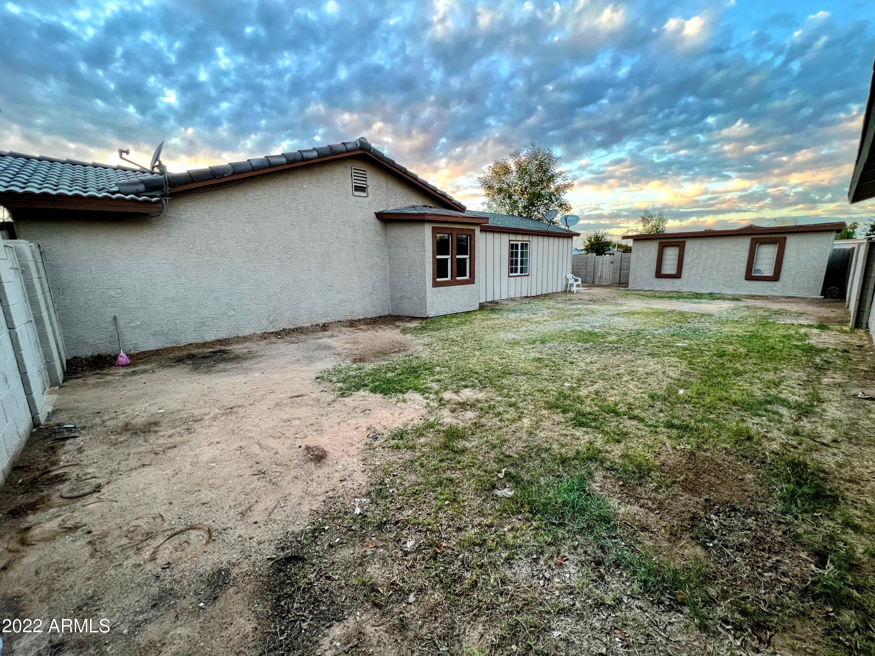 4626 East Pecan Road Phoenix, AZ 85040 - Photo 33 of 38 C21DEADC-C802-4239-A53D-C87E49EBA616