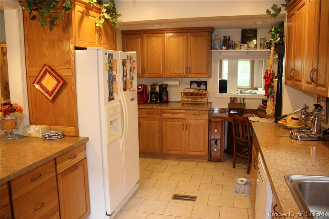 2464 Old Ferry Road Hudgins, VA 23076 - Photo 13 of 48