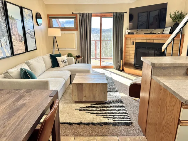 $309,900 | 132 Bridge Run Lane, Unit B, Lutsen, MN 55612