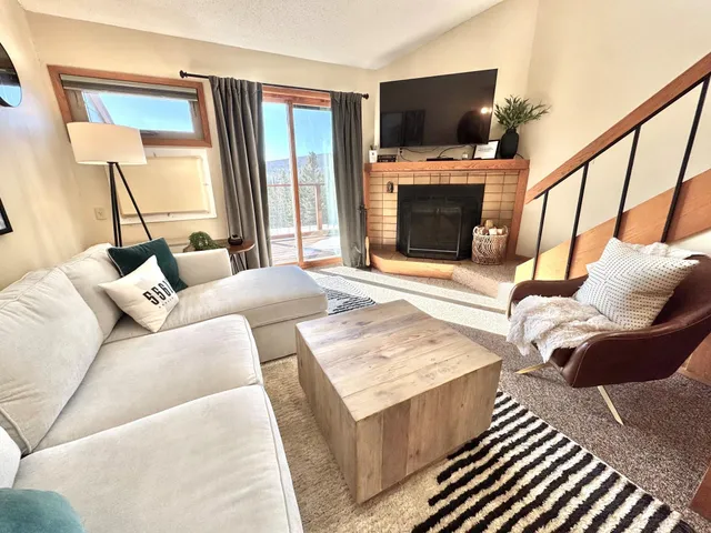 $309,900 | 132 Bridge Run Lane, Unit B, Lutsen, MN 55612