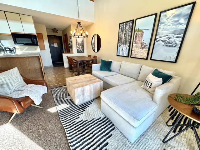 $309,900 | 132 Bridge Run Lane, Unit B, Lutsen, MN 55612