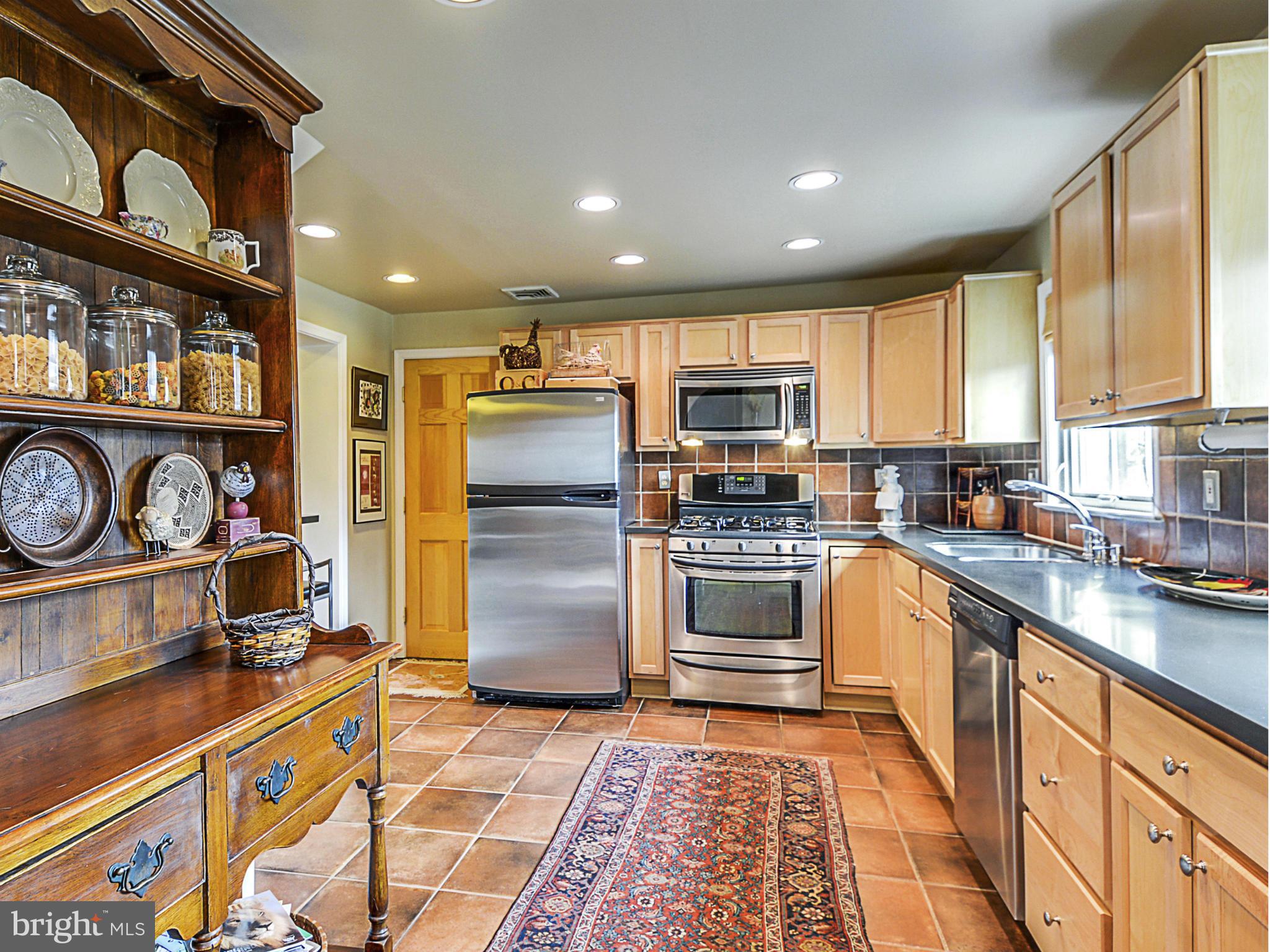 3116 Circle Hill Road Alexandria, VA 22305 - Photo 8 of 29 Kitchen