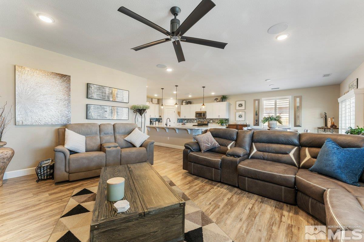 477 Scenic Ridge Drive Reno, NV 89506 - Photo 18 of 40 a living room with furniture