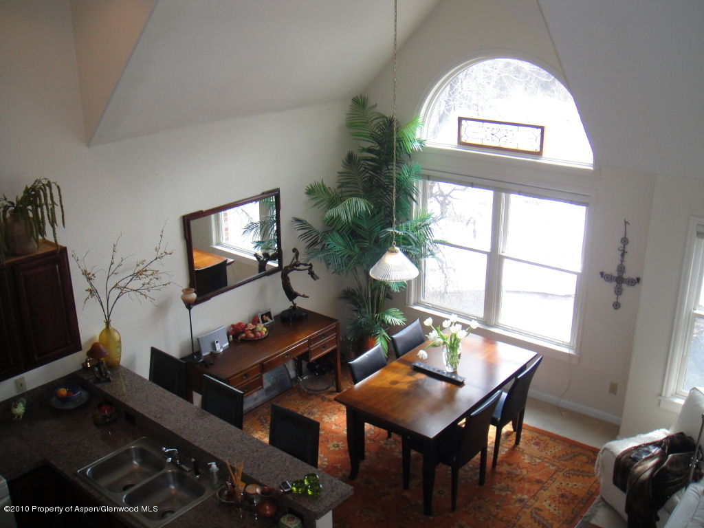 755 Gold Rivers Court, Unit 24E Basalt, CO 81621 - Photo 5 of 9 Dining room