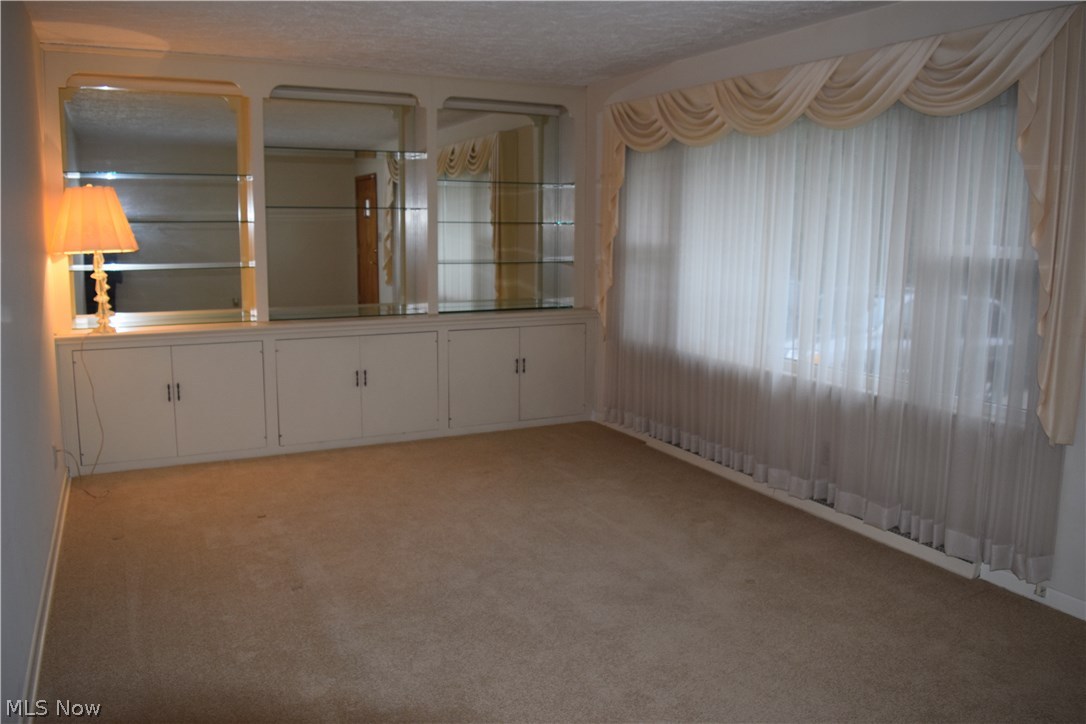 1230 Lockwood Road Barberton, OH 44203 - Photo 4 of 35 Gallery Image 4