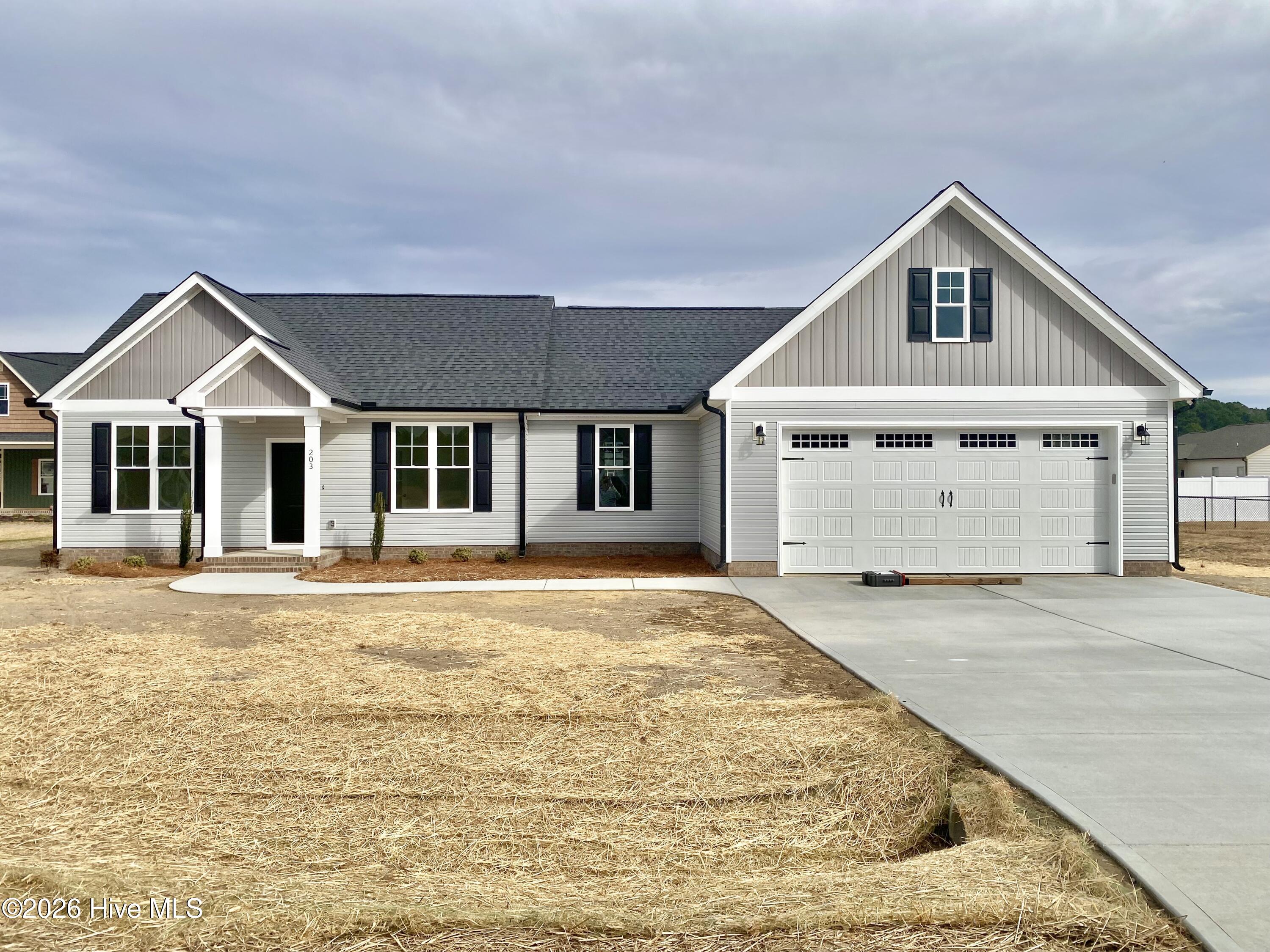 203 Rae Drive Pikeville, NC 27863 - Photo 2 of 39 IMG_5602