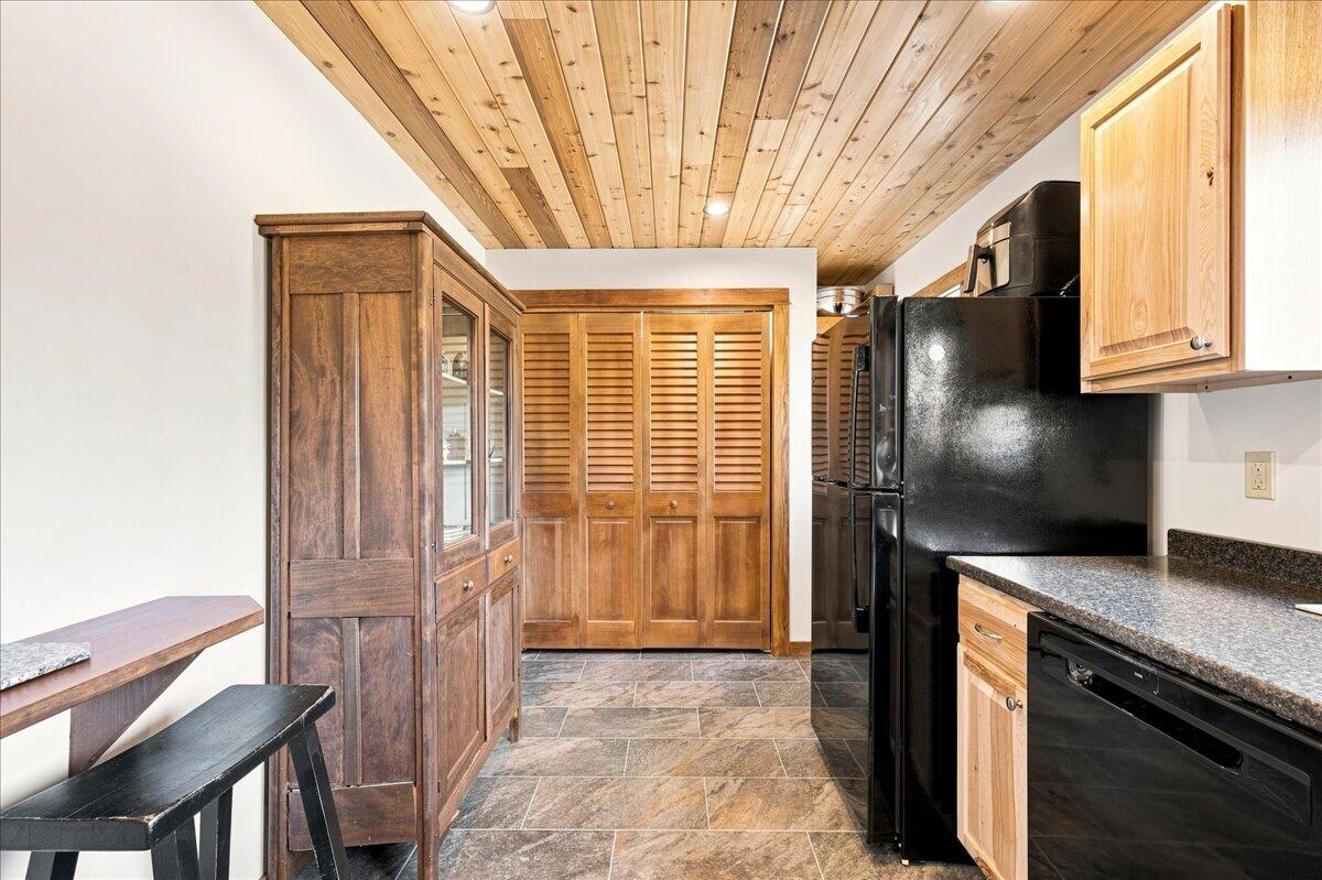 293 Dow Road Deer Isle, ME 04627 - Photo 13 of 64 12-283 Dow Rd (8 of 46)