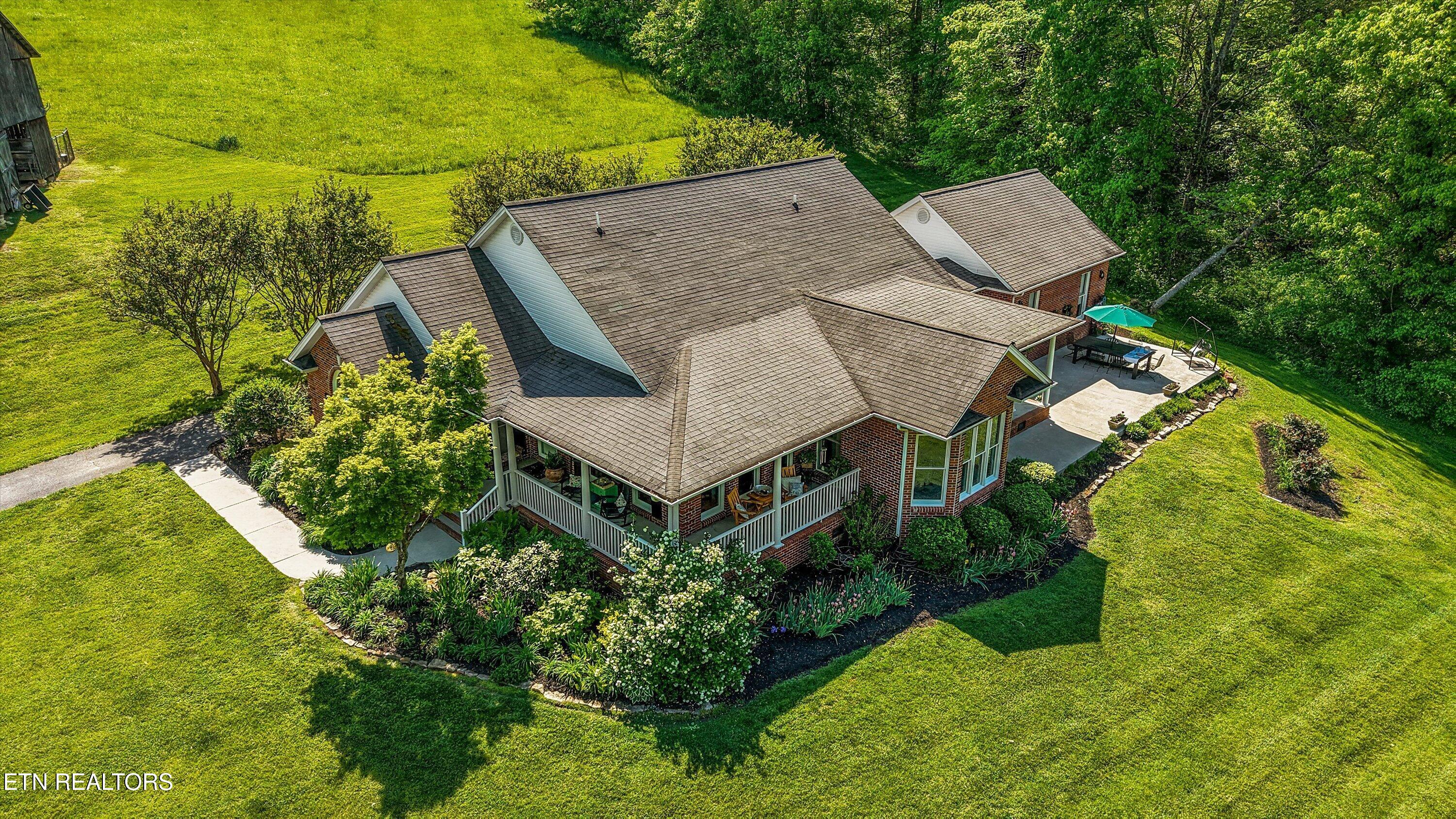 4151 Cave Springs Road Tazewell, TN 37879 - Photo 4 of 48 4E6E5E6A-0721-4A68-92D2-0E9F2FC5CF4D