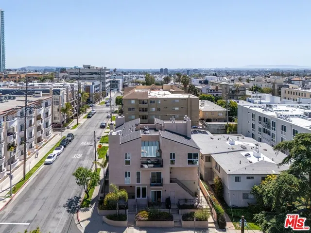 $998,000 | 1103 South Westgate Avenue, Unit 1, Los Angeles, CA 90049