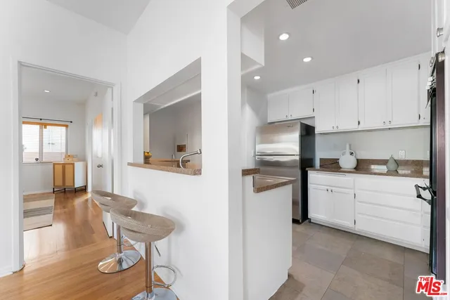 $998,000 | 1103 South Westgate Avenue, Unit 1, Los Angeles, CA 90049