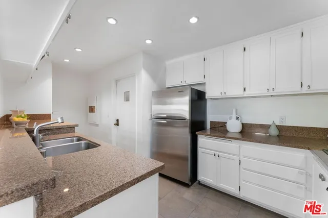 $998,000 | 1103 South Westgate Avenue, Unit 1, Los Angeles, CA 90049