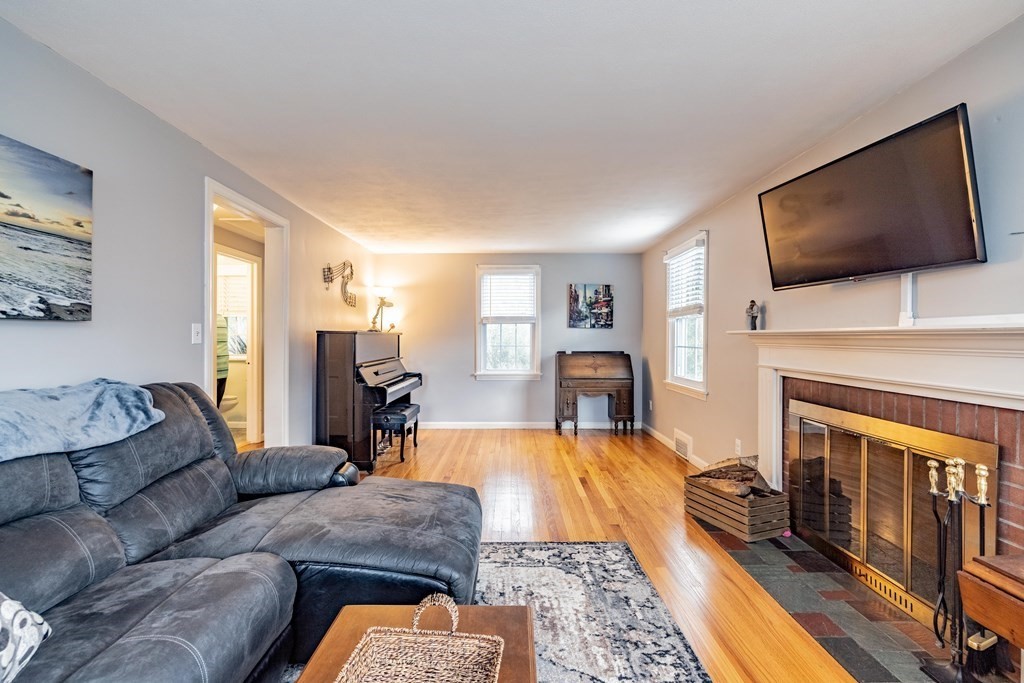 69 Fenwood Road Longmeadow, MA 01106 - Photo 16 of 40 Gallery Image 16