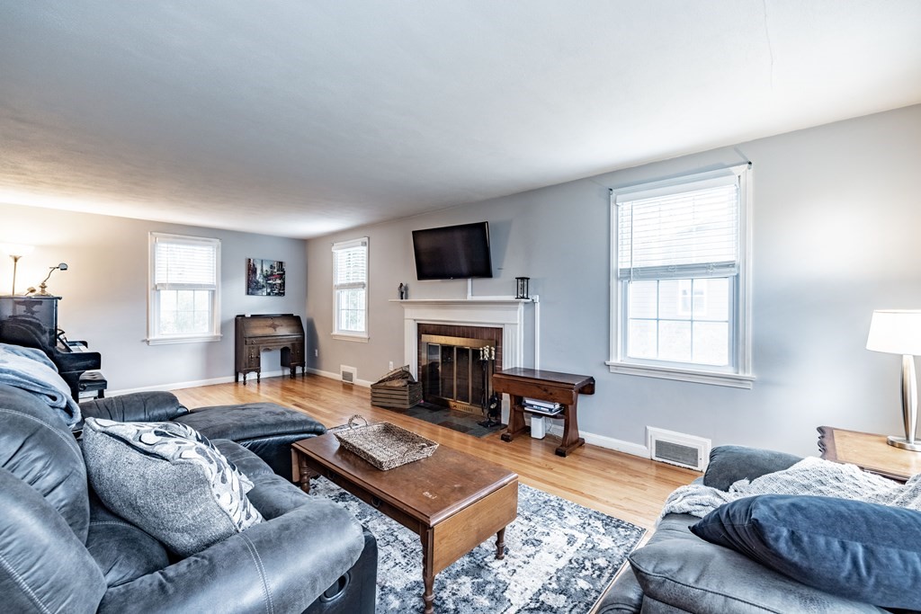 69 Fenwood Road Longmeadow, MA 01106 - Photo 18 of 40 Gallery Image 18