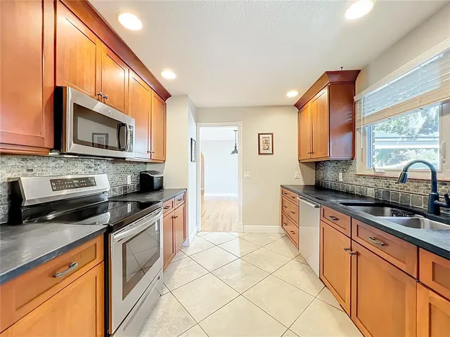 $775,000 | 2400 Topping Place, Eustis, FL 32726