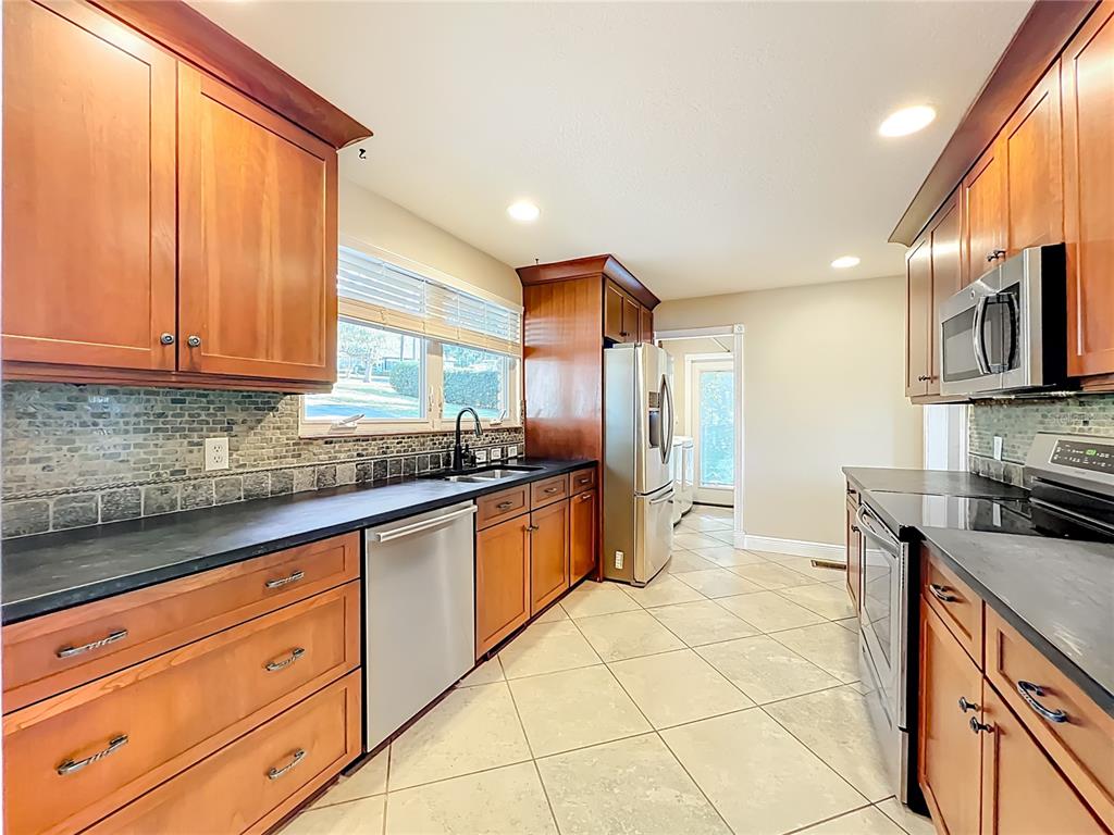 2400 Topping Place Eustis, FL 32726 - Photo 32 of 70