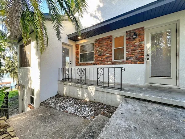 $750,000 | 2400 Topping Place, Eustis, FL 32726