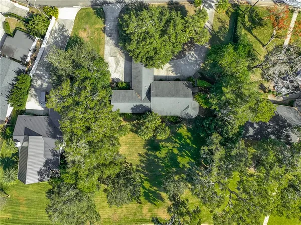 $750,000 | 2400 Topping Place, Eustis, FL 32726