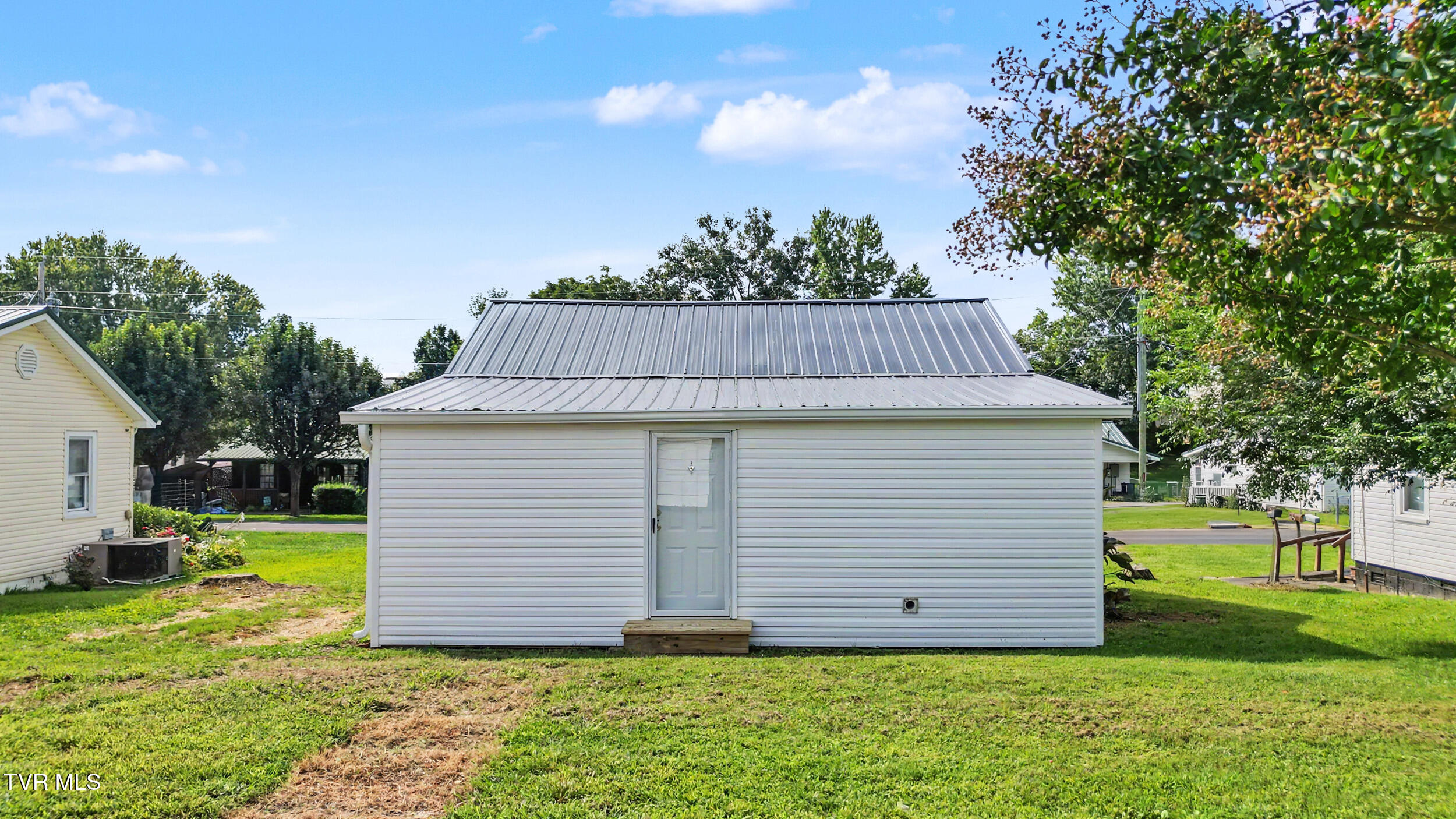 317 Biddle Street Greeneville, TN 37745 - Photo 31 of 39 35_dji_0911_