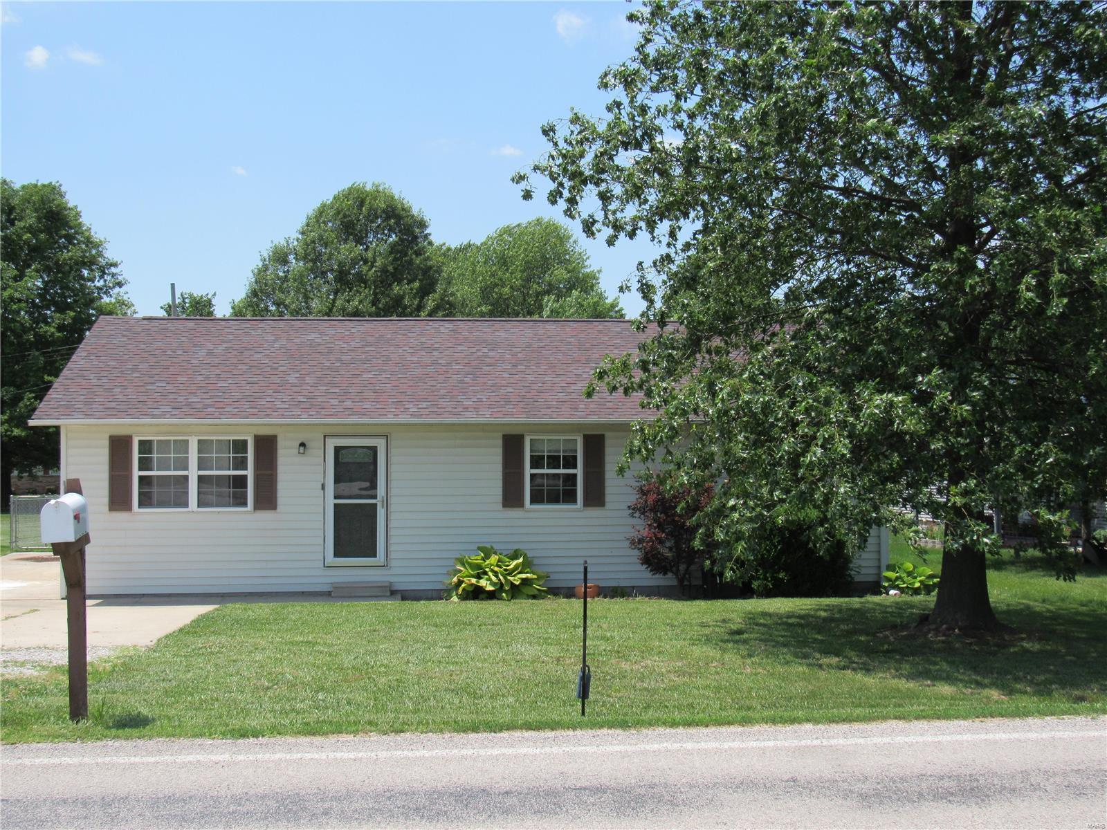 5737 Old Alton Road Granite City, IL 62040 - Photo 1 of 26 Gallery Image 1