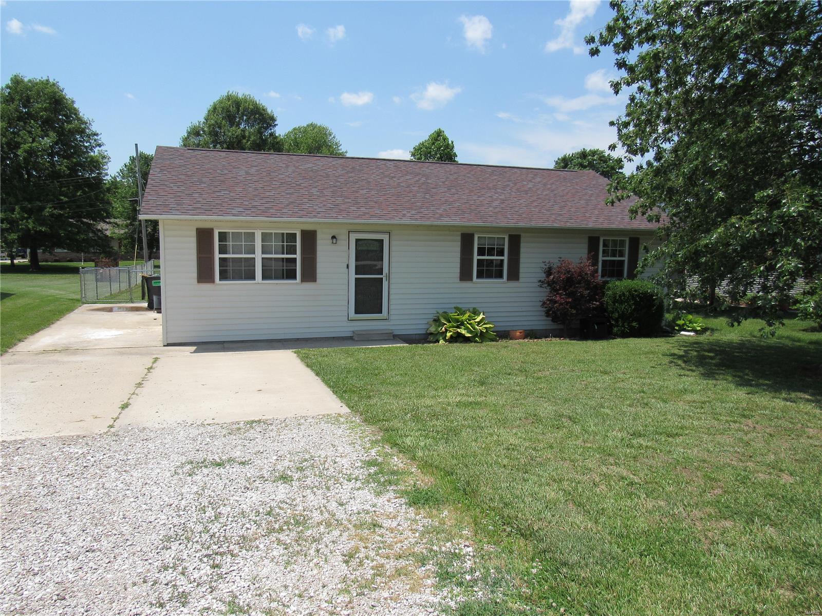 5737 Old Alton Road Granite City, IL 62040 - Photo 2 of 26 Gallery Image 2