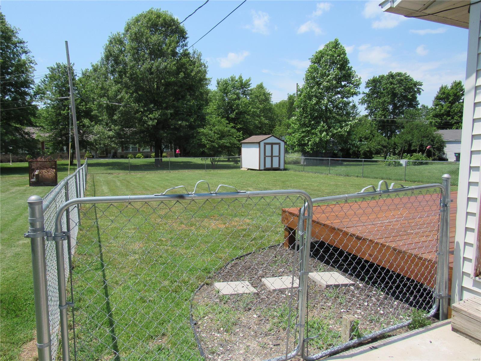 5737 Old Alton Road Granite City, IL 62040 - Photo 4 of 26 Gallery Image 4