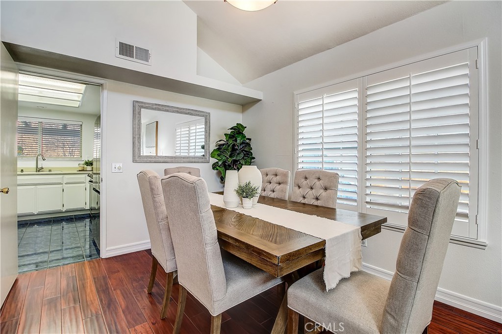 10849 Morning View Court Riverside, CA 92505 - Photo 13 of 50