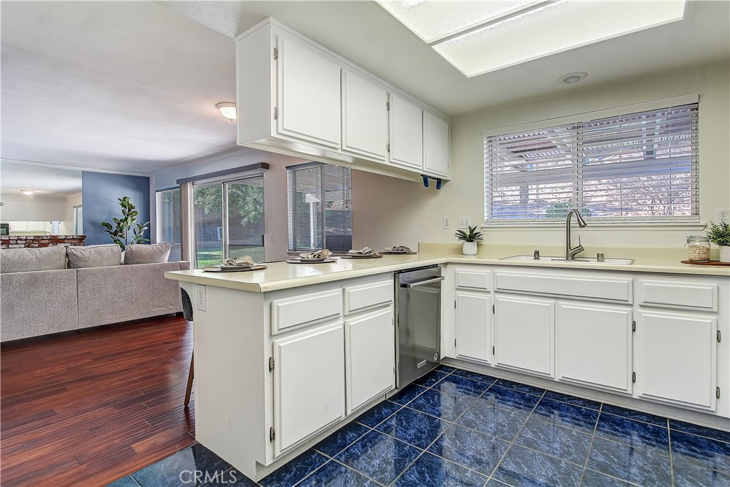 10849 Morning View Court Riverside, CA 92505 - Photo 20 of 50