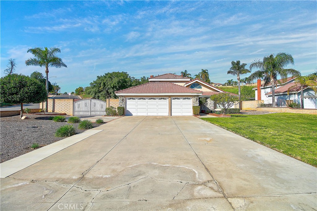 10849 Morning View Court Riverside, CA 92505 - Photo 5 of 50