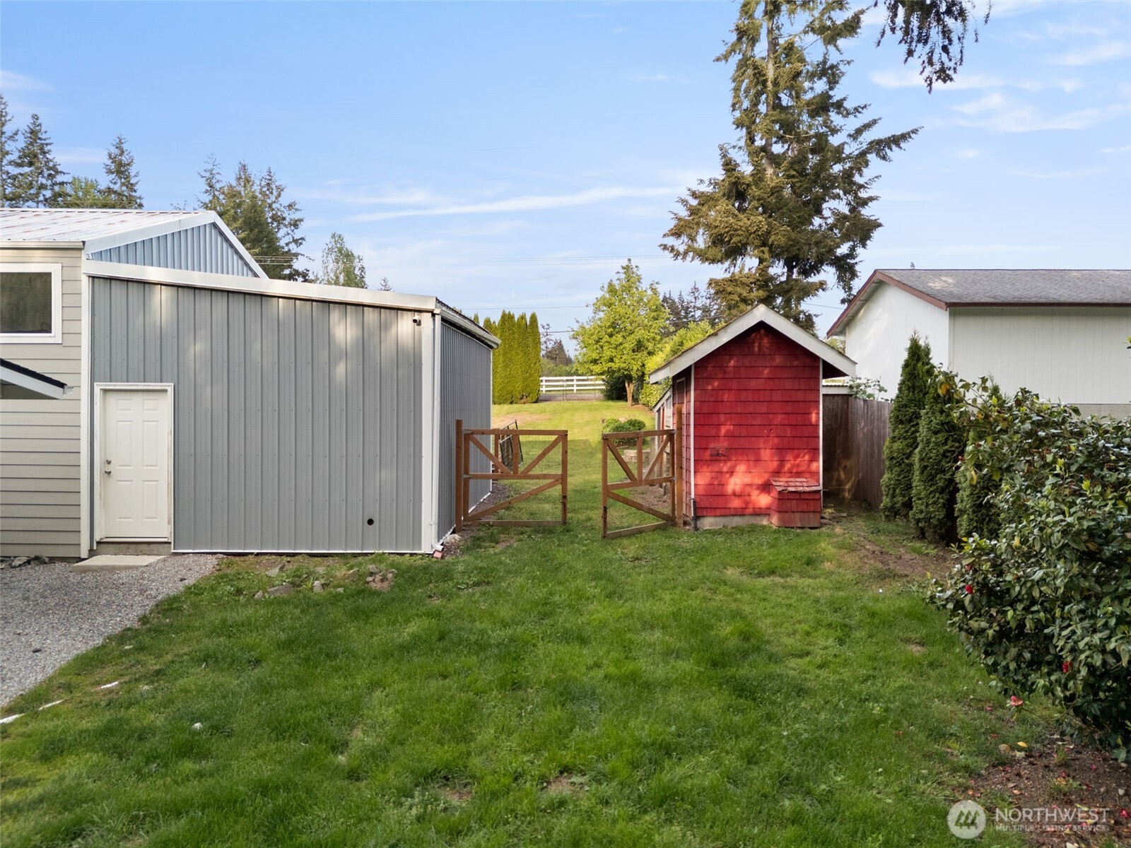 6096 East Collins Road Port Orchard, WA 98366 - Photo 34 of 40