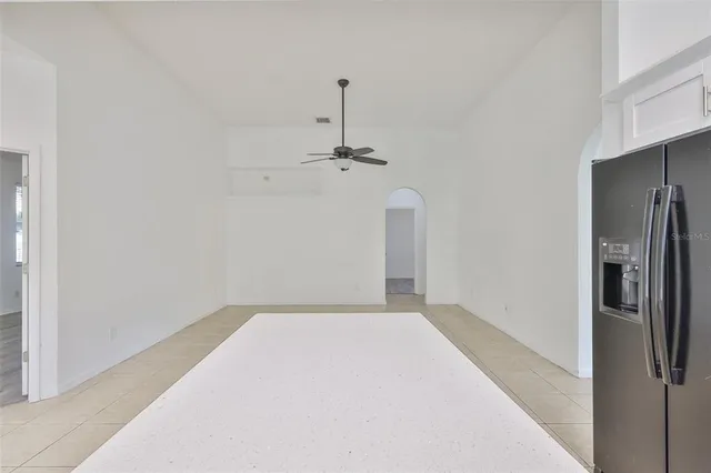 $2,600 | 504 Greg Street, Valrico, FL 33594