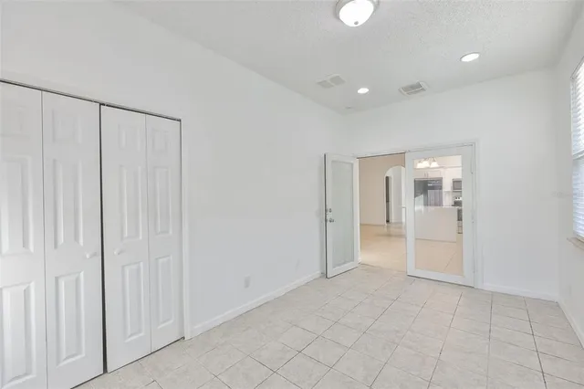 $2,600 | 504 Greg Street, Valrico, FL 33594