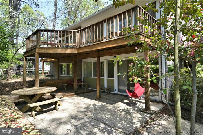 8208 Fenway Road Bethesda, MD 20817 - Photo 26 of 30 Exterior (Rear)