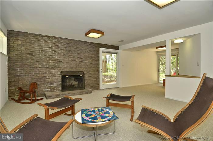 8208 Fenway Road Bethesda, MD 20817 - Photo 28 of 30 Family Room