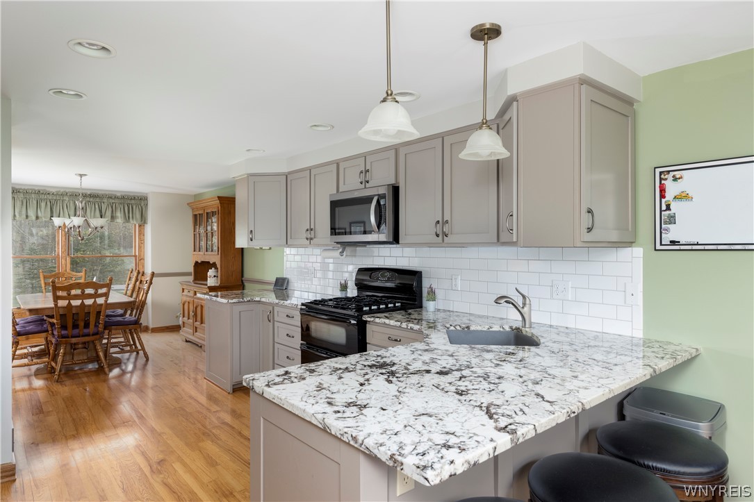 6733 Scherff Road Orchard Park, NY 14127 - Photo 8 of 39