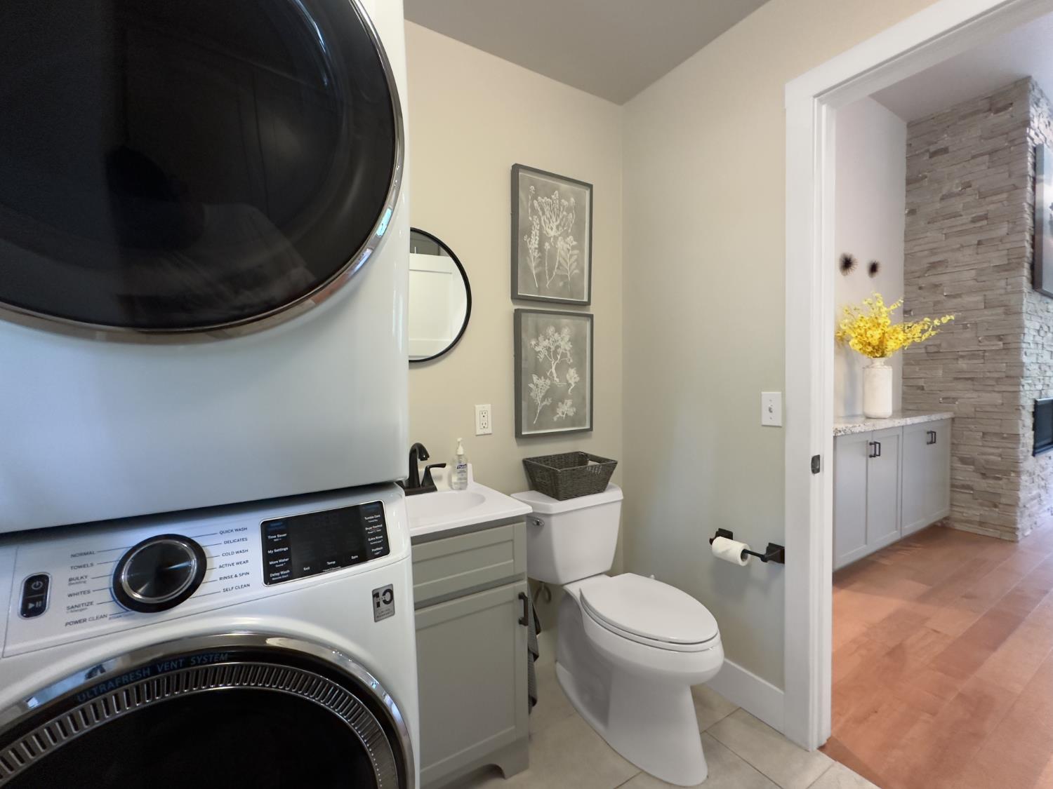 157 Grove Street Nevada City, CA 95959 - Photo 46 of 55 a bathroom with a toilet and a sink
