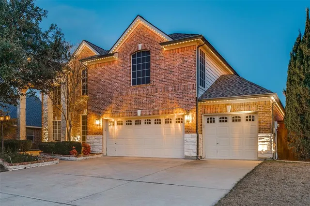 $524,990 | 5048 Golden Eagle Drive, Grand Prairie, TX 75052