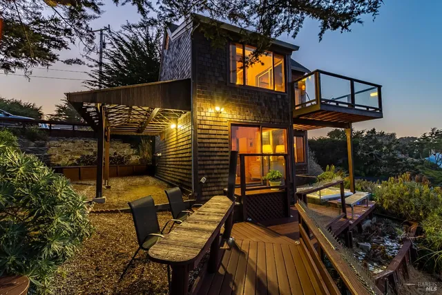 $1,225,000 | 2020 Sandpiper Court, Bodega Bay, CA 94923