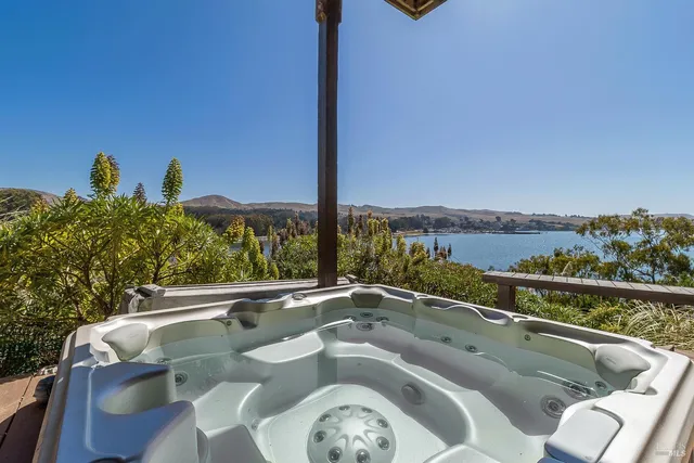 $1,225,000 | 2020 Sandpiper Court, Bodega Bay, CA 94923