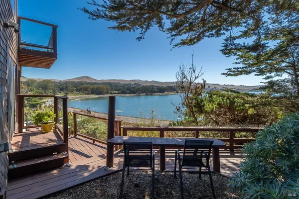 $1,178,000 | 2020 Sandpiper Court, Bodega Bay, CA 94923