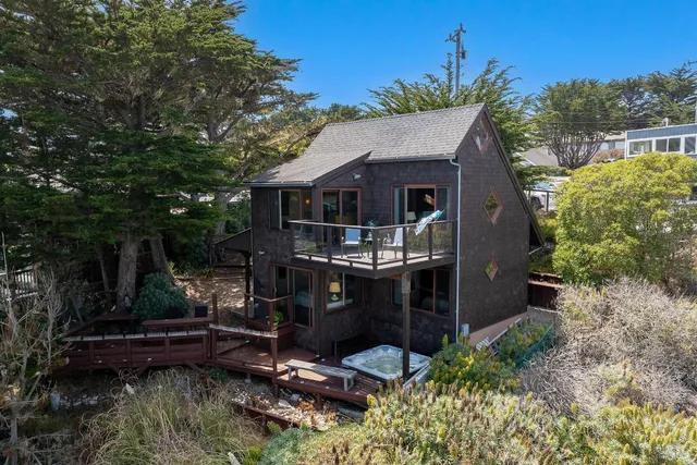 $1,225,000 | 2020 Sandpiper Court, Bodega Bay, CA 94923
