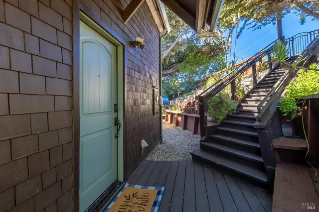 $1,225,000 | 2020 Sandpiper Court, Bodega Bay, CA 94923