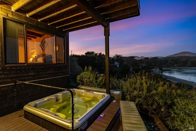 $1,225,000 | 2020 Sandpiper Court, Bodega Bay, CA 94923