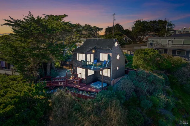 $1,225,000 | 2020 Sandpiper Court, Bodega Bay, CA 94923