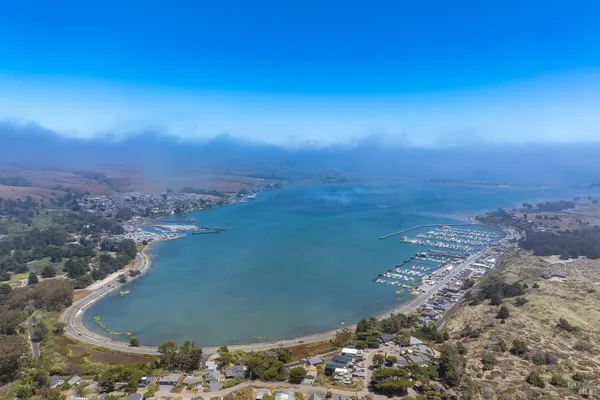$1,178,000 | 2020 Sandpiper Court, Bodega Bay, CA 94923