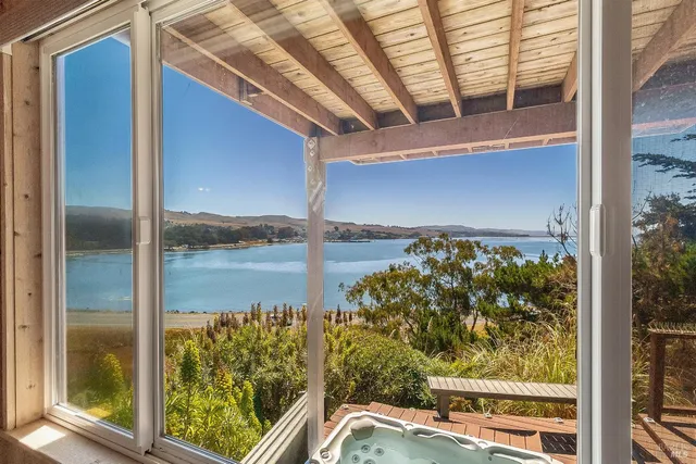 $1,225,000 | 2020 Sandpiper Court, Bodega Bay, CA 94923