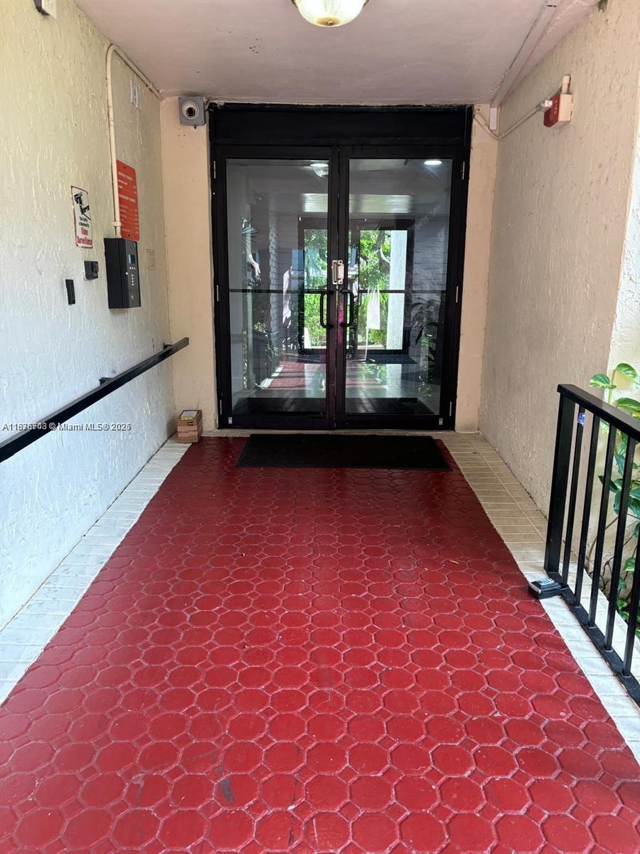 17011 North Bay Road, Unit 805 Sunny Isles Beach, FL 33160 - Photo 12 of 25 a view of an empty room with a window