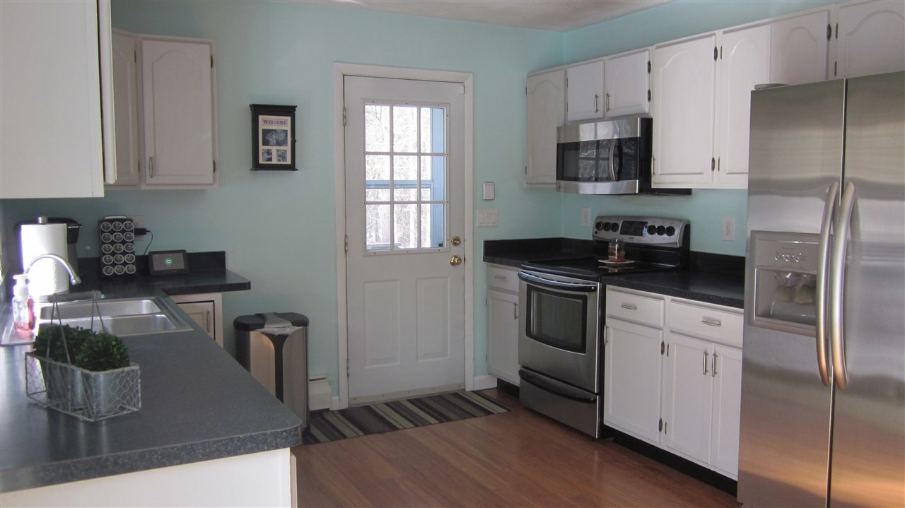 21 Bridle Bridge Road Windham, NH 03087 - Photo 3 of 27